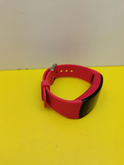 Imagine Samsung Galaxy Gear Fit 2 Pro