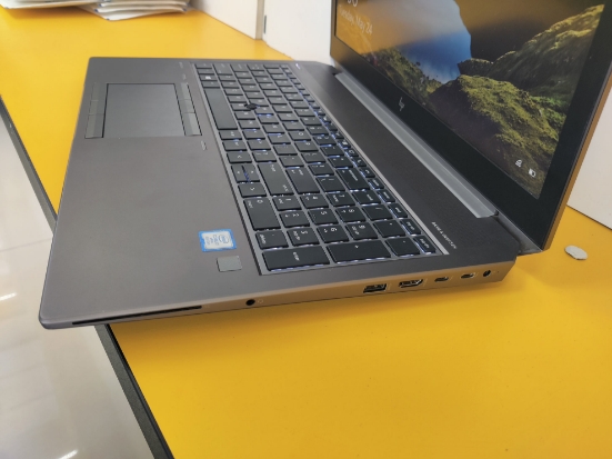 Imagine Laptop Hp Zbook Studio G5 i7-8850H 40 GB RAM