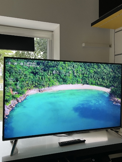 Imagine Panasonic LED Smart TV TX 48CX400B 122cm 4K