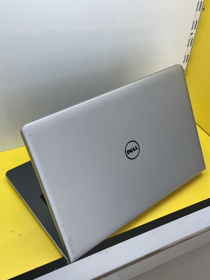 Imagine Dell Inspiron 5758 i3-5005U / 8GB / SSD 256GB