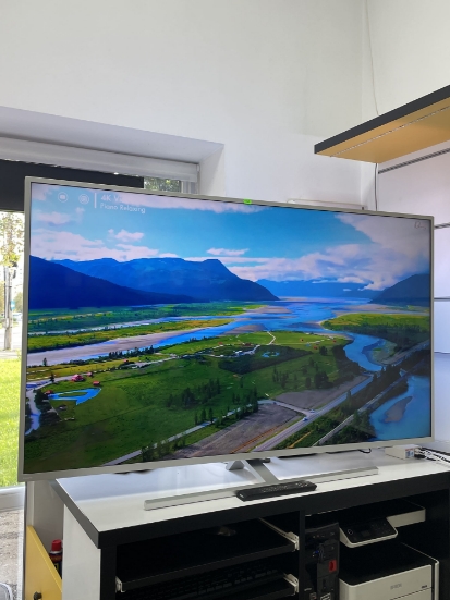 Imagine Philips SMART TV 58PUS8505/12 146 cm 4K
