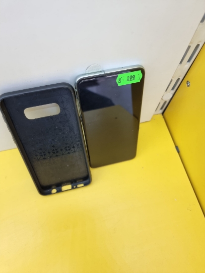 Imagine Samsung Galaxy S10e