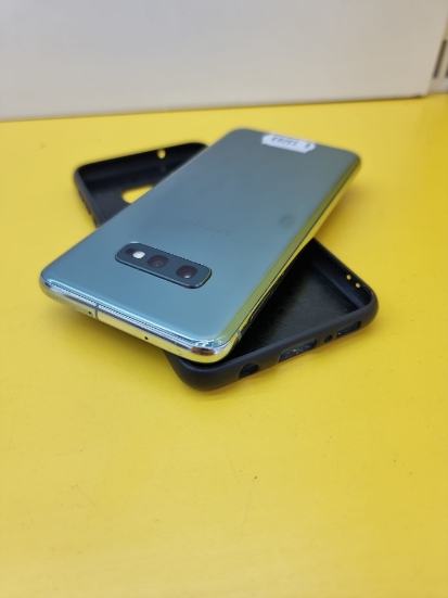 Imagine Samsung Galaxy S10e