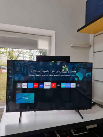 Imagine Samsung LED 43BU8072, 108 cm, Smart, 4K Ultra HD, Ultra Slim