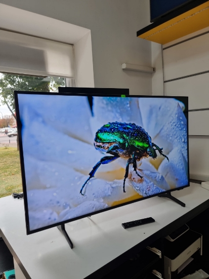 Imagine Samsung LED 43BU8072, 108 cm, Smart, 4K Ultra HD, Ultra Slim