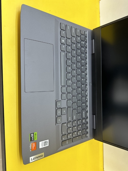 Imagine Lenovo Ideapad Gaming Ryzen 5 7640HS 16 GB/ RTX 4060 8 GB/SSD 512 GB