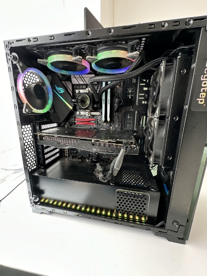 Imagine PC GAMING i7-8700 / 16 GB / SSD 512 GB / HDD 1 TB / GTX 1060 6 GB