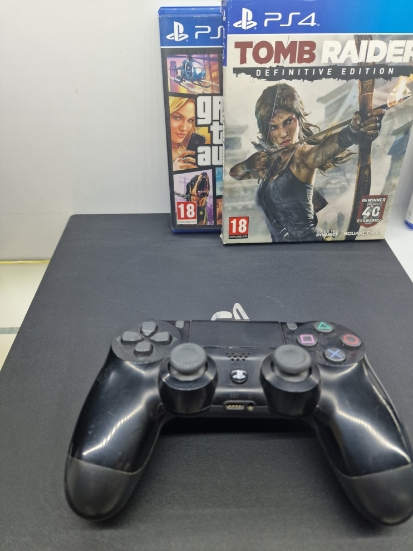 Imagine Play Station 4 Pro + 2 jocuri cadou