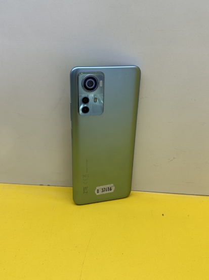 Imagine ZTE Blade 72s