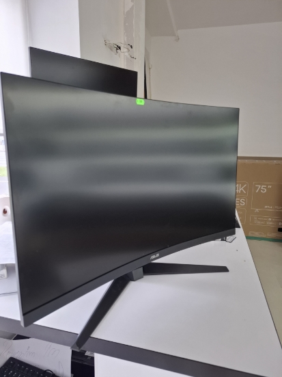 Imagine Monitor Asus Curbat TUF VG328H1B 31.5 FULL HD