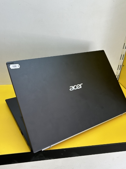 Imagine Acer Aspire 5 A515 i7-1165G7 / 8GB RAM / SSD 150GB /Intel Iris Xe