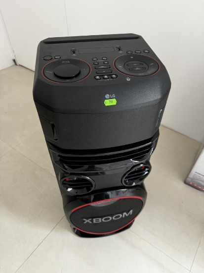 Imagine LG XBOOM RNC7