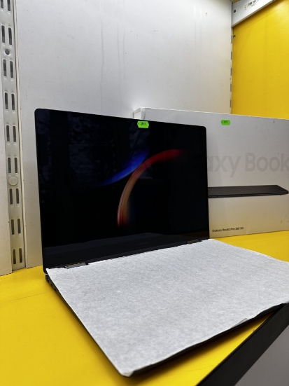 Imagine Laptop Samsung Galaxy Book3 Pro 360 5G 256GB stocare 8GB RAM