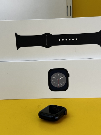 Imagine Apple Watch Seria 8 41mm bat 100