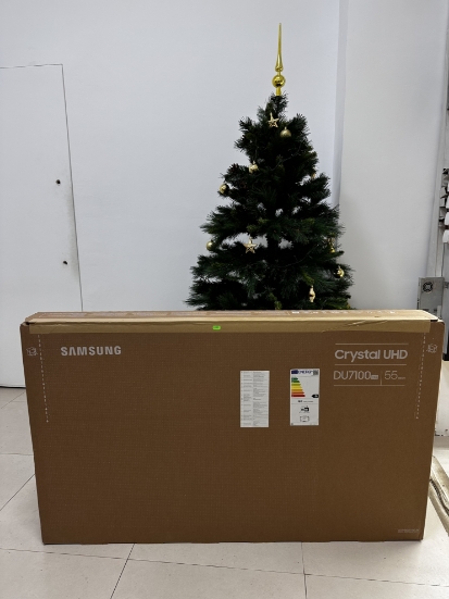 Imagine Televizor Samsung Crystal UHD DU7100 139cm Sigilat