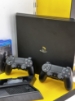 Imagine Consola PlayStation 4 PRO 1TB +2 Controllere +3Jocuri
