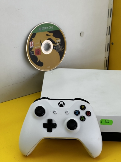 Imagine Consola Xbox One X 1TB