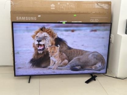 Imagine Samsung QLED 43Q60B 108 cm Smart 4K Ultra HD