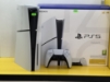 Imagine Consola PlayStation 5  Disk Edition 1 Controller