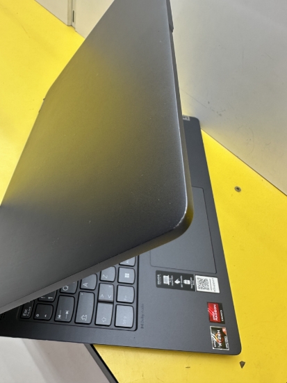 Imagine Lenovo Flex 5 2 IN 1 R5 5500U/ 8GB RAM/ 512GB SSD/ RADEON GRAPHICS