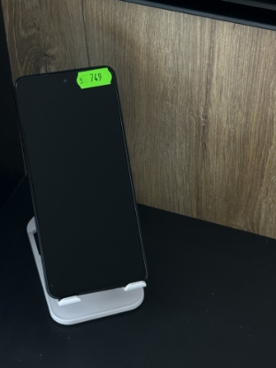 Imagine Oppo Reno 12F  (256) 8GB RAM  