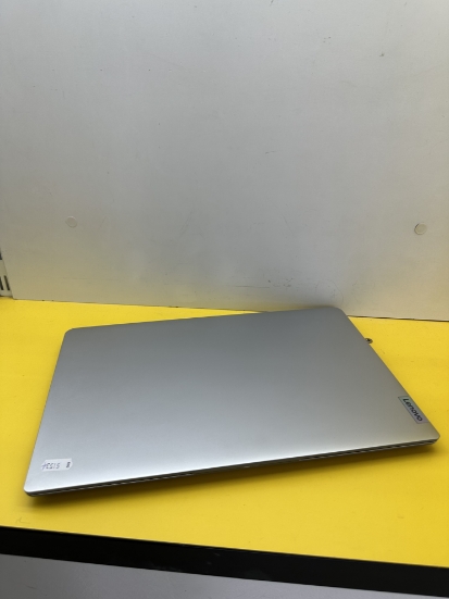Imagine Lenovo IdeaPad 1 15IGL7 15,6' Intel Pentium Silver N5030 8GB RAM 256SSD Intel UHD