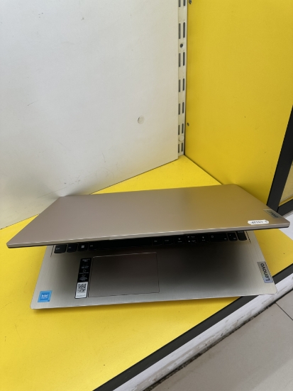 Imagine Lenovo Ideapad 3 Intel Celeron 6305/ 4GB RAM/ 128GB SSD/ Intel UHD