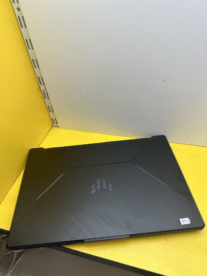 Imagine Asus Tuf A17 Amd Ryzen 5 7535HS/ 16GB RAM / SSD 512GB / Nvidia RTX 2050 4GB