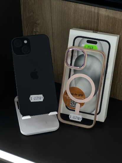 Imagine IPhone 15 (128) Baterie 90%