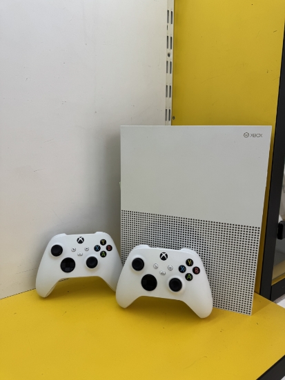 Imagine Consola Xbox One S 1TB