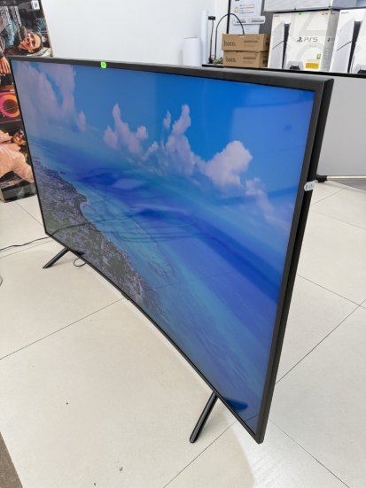 Imagine Samsung TV LED Smart 139cm Curved EU55RU7372U