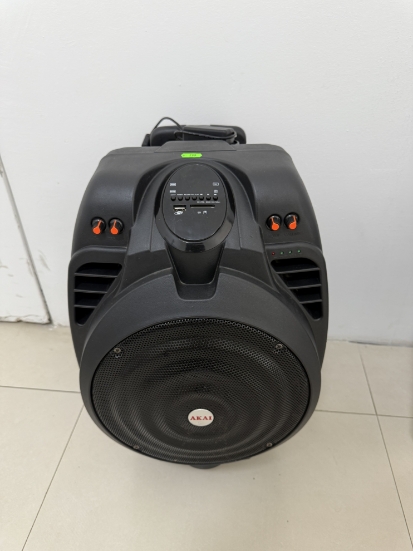 Imagine  Boxa Portabila Akai SS023A-X10 50W