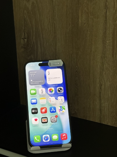 Imagine IPhone 15 128 GB Baterie 94%