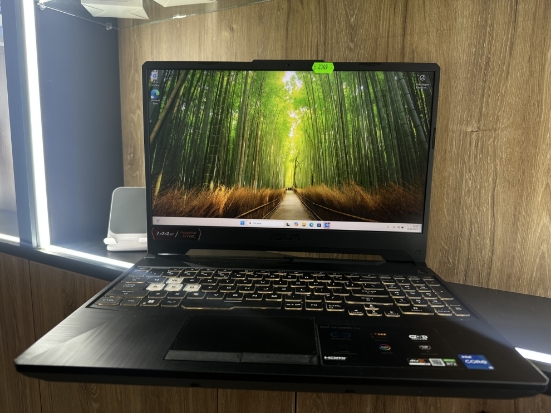 Imagine Asus TUF Gaming 15.6 I5 11400H/ 16GB RAM/ 512 SSD / RTX 3050