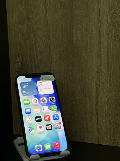 Imagine IPhone 12 (64GB) baterie inlocuita procent 100% si ecran inlocuit original Garantie 12 Luni