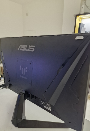 Imagine Monitor Gaming Asus IPS VG279Q3A 27''180Hz 