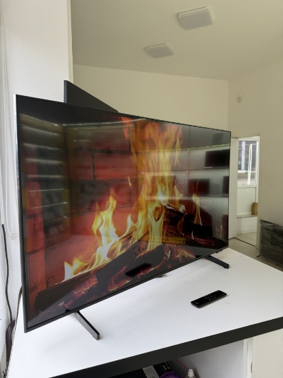 Imagine SAMSUNG 43DU8072, Ultra HD 4K, HDR, 108cm