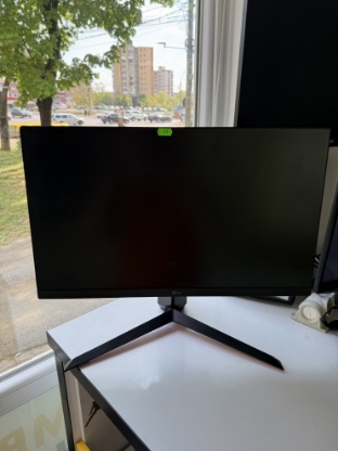 Imagine Monitor LED IPS LG UltraGear 144 Hz 23.8 inch AMD FreeSync