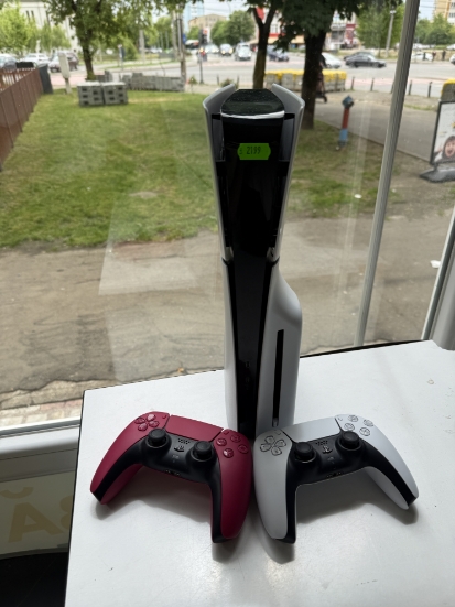 Imagine PlayStation 5 Slim Disc Edition 2 Controllere