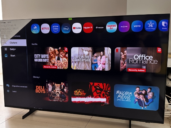 Imagine Samsung LED 55U8072 4K UHD Smart TV 138 cm
