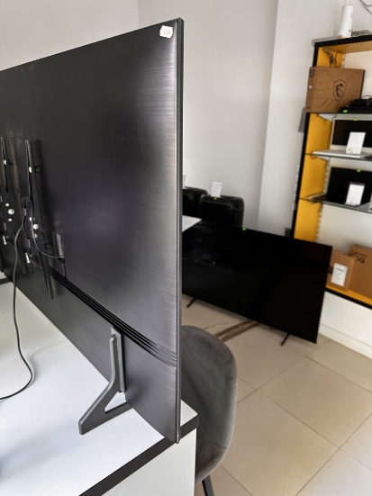 Imagine Samsung  QLED 55 QE5567D 4K UHD Smart TV 138 cm