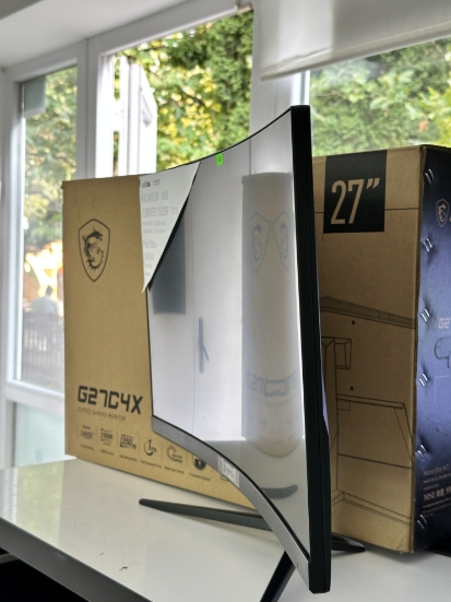 Imagine Monitor Gaming MSI Curbat 250Hz 27inch