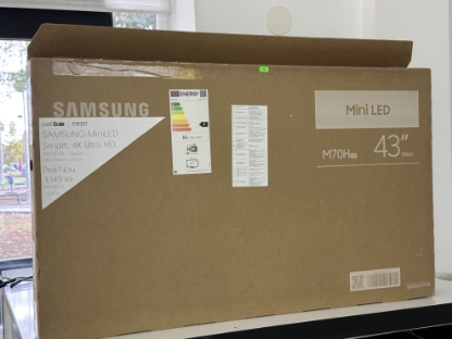 Imagine Samsung Smart TV Miniled UHD 4K 43M72H 108cm Produs Nou Desigilat